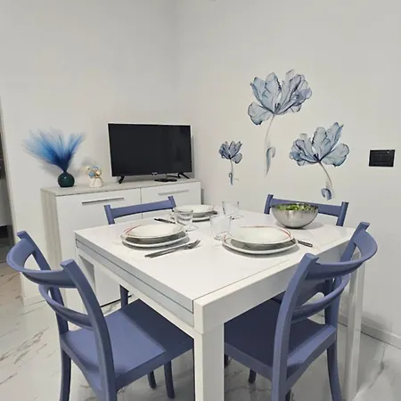 Violet Luni דירה *