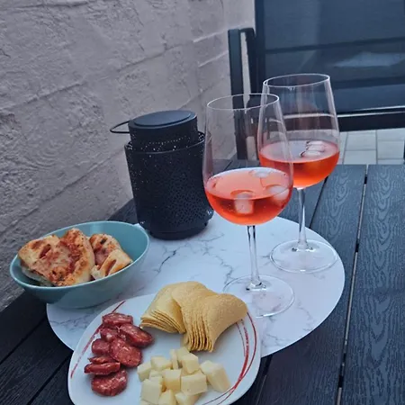 דירה Violet Luni *