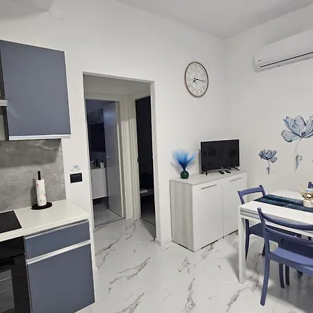 Violet Luni * מארינלה די סרזאנה