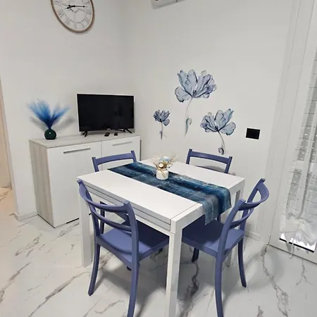 Violet Luni Apartamento *